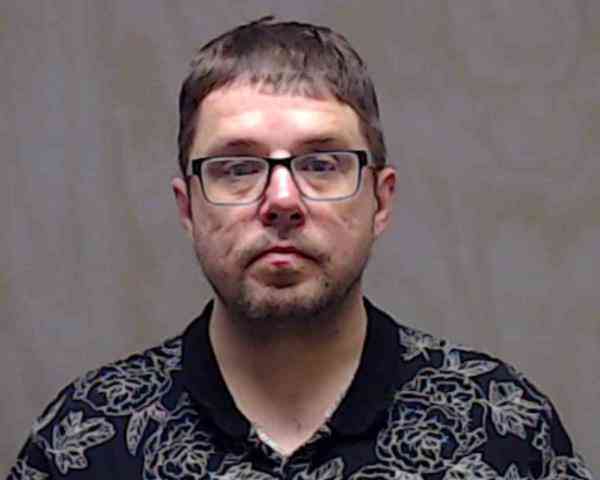 ELLIS, SHAWN LLOYD